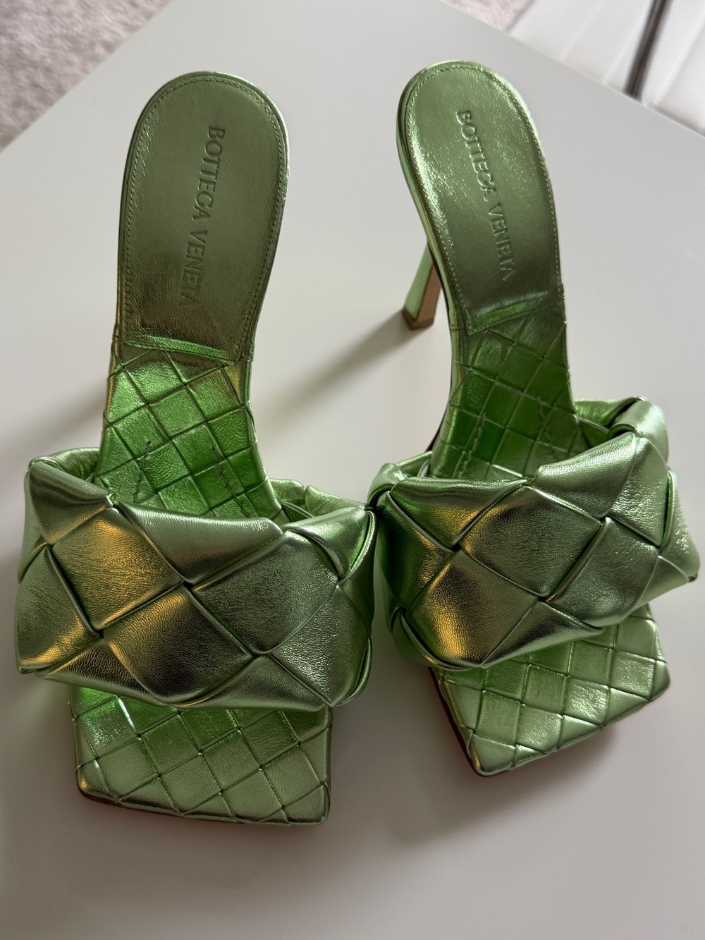 Bottega Veneta Metallic Green Intrecciato Knot Mule Heels - Picture 2 of 5